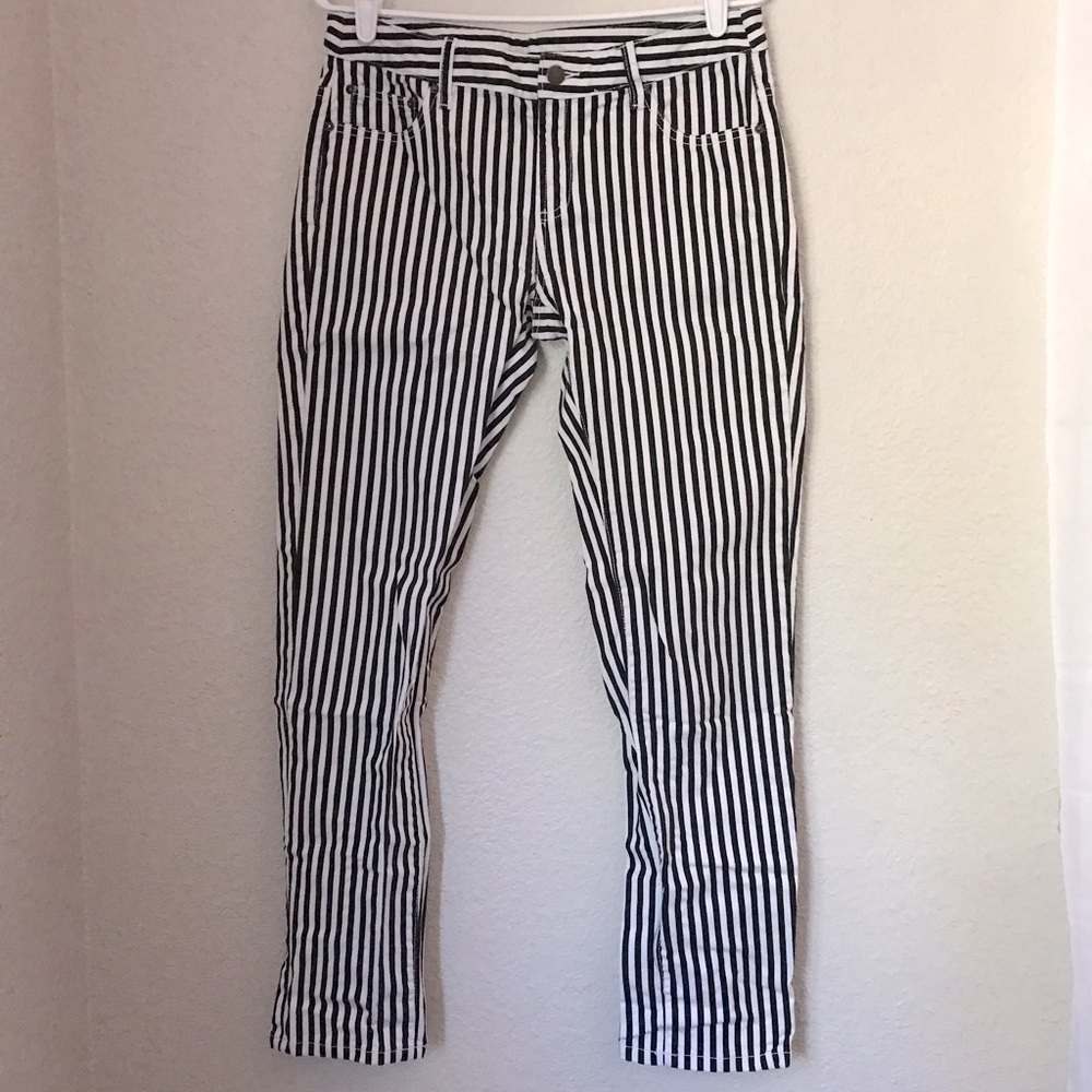 Womens 06 Black/White Stripped Pant by Garnet Hill